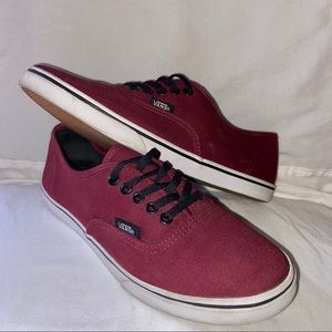 VANS maroon size 7 in women’s